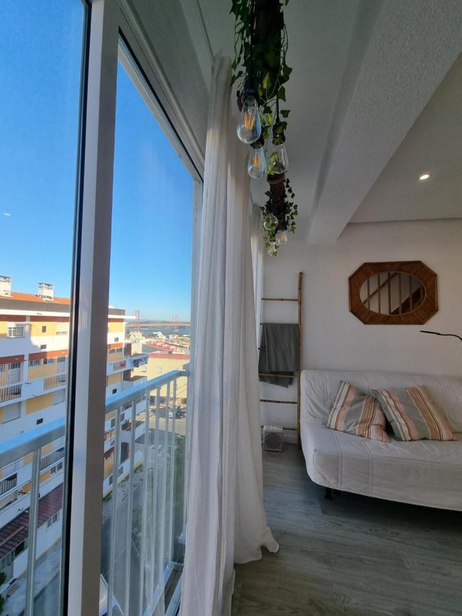 Duplex Over The Tejo 5 Min Belem Tower Lisbon